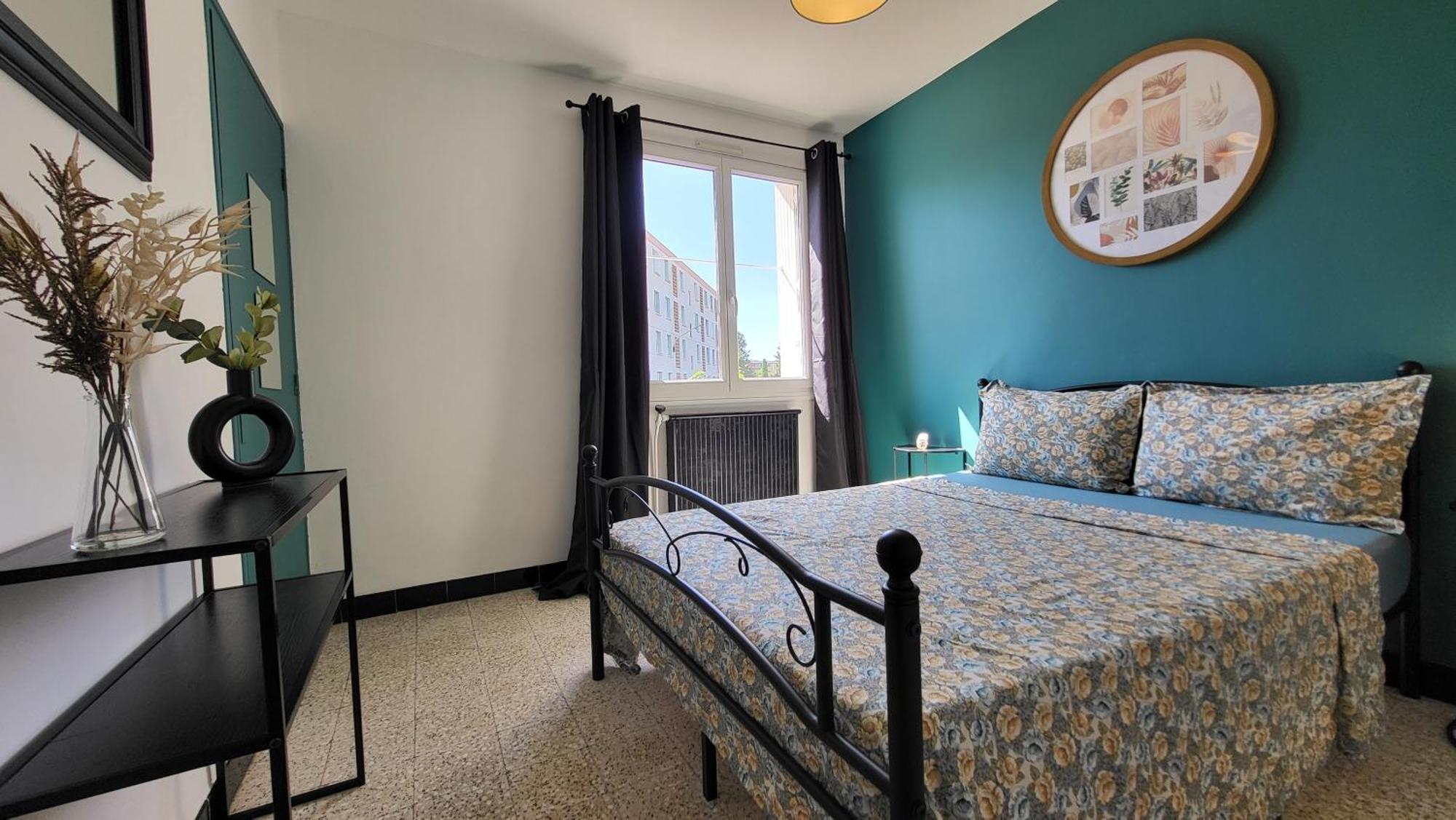 Les Tourterelles D'avignon 2 Apartment *