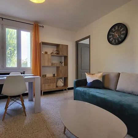 Les Tourterelles D'Avignon 2 Apartment Exterior photo